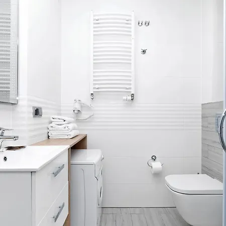 Klara By Jantar Kolobrzeg Apartment